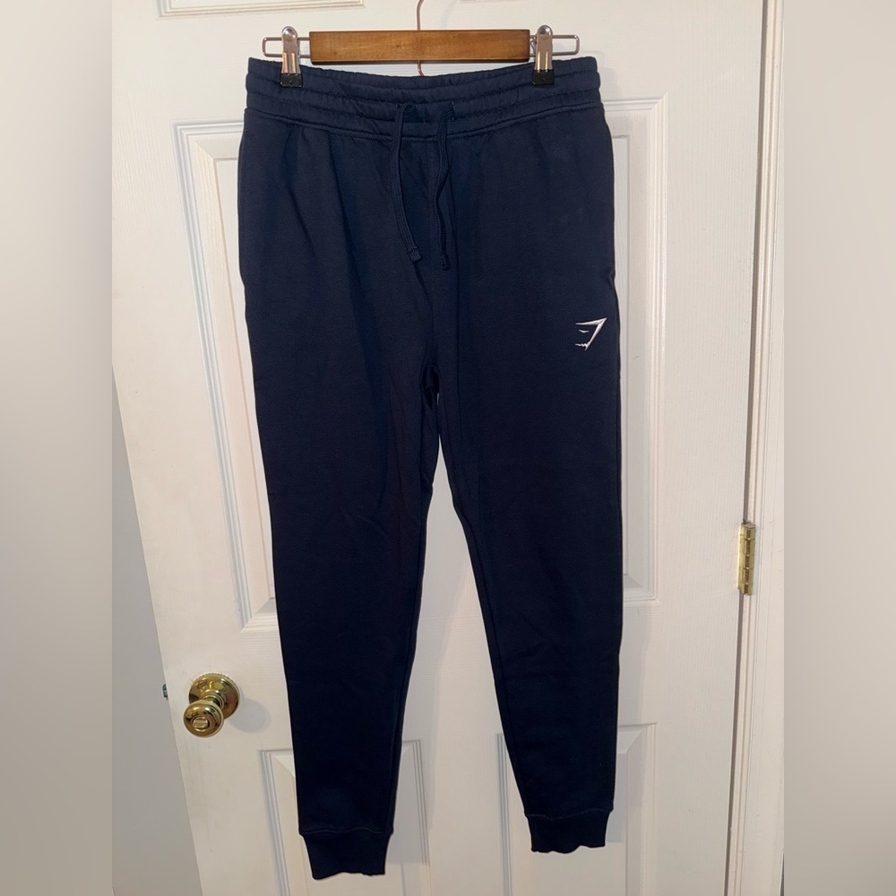 Men’s Gymshark joggers, NWT! Size small.